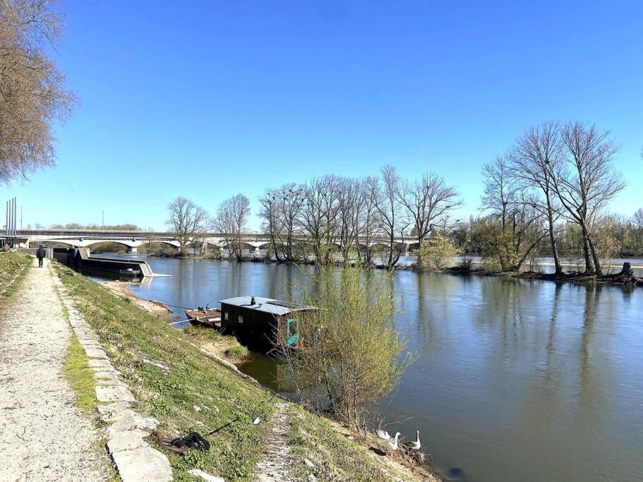 Studio Coeur De Ville Proche Bords De Loire Orleans Ngoại thất bức ảnh